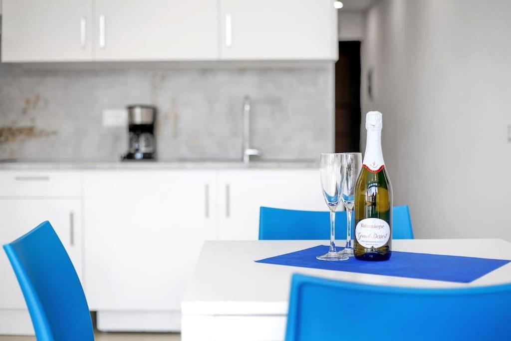 Studio In Torres Del Sol Griffin Near The Beach Arona  Esterno foto