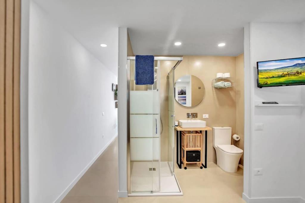 Studio In Torres Del Sol Griffin Near The Beach Arona  Esterno foto