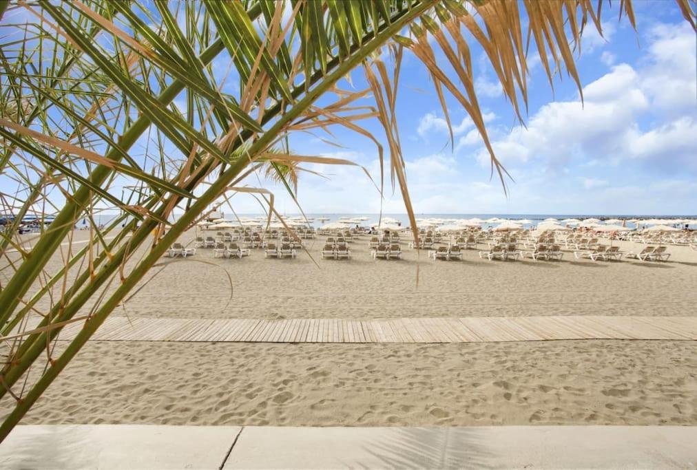 Studio In Torres Del Sol Griffin Near The Beach Arona  Esterno foto
